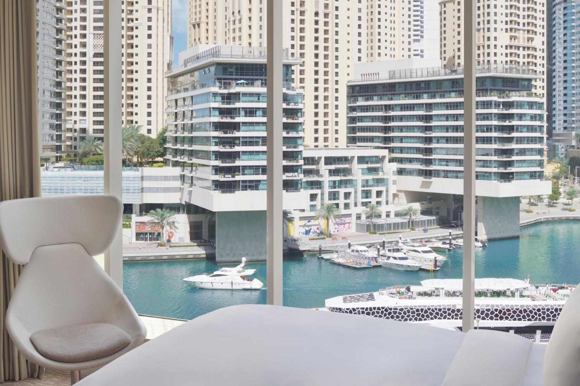 Crowne Plaza Dubai Marina By Ihg Hotel Luaran gambar Office view