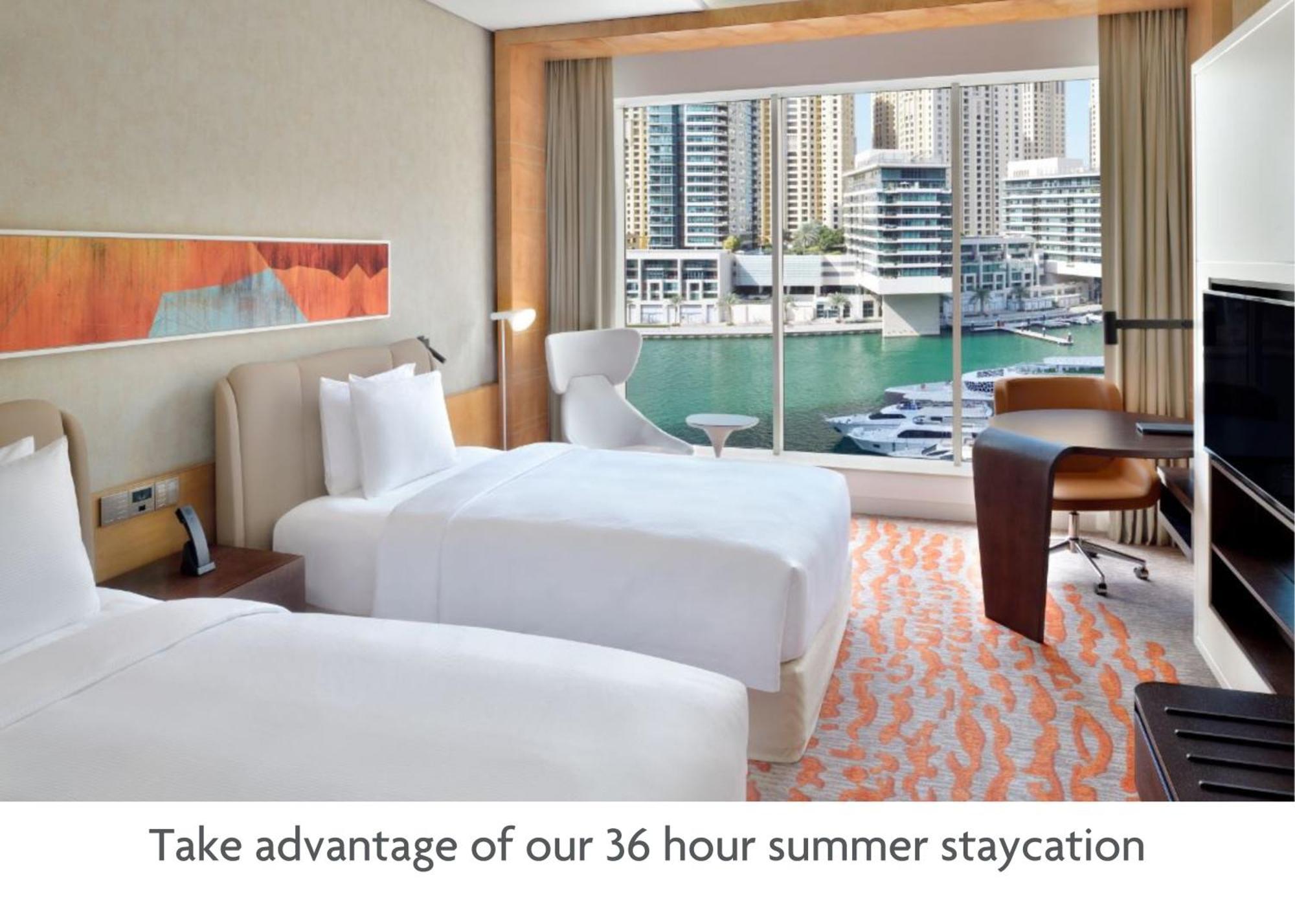 Crowne Plaza Dubai Marina By Ihg Hotel Luaran gambar A room at the hotel