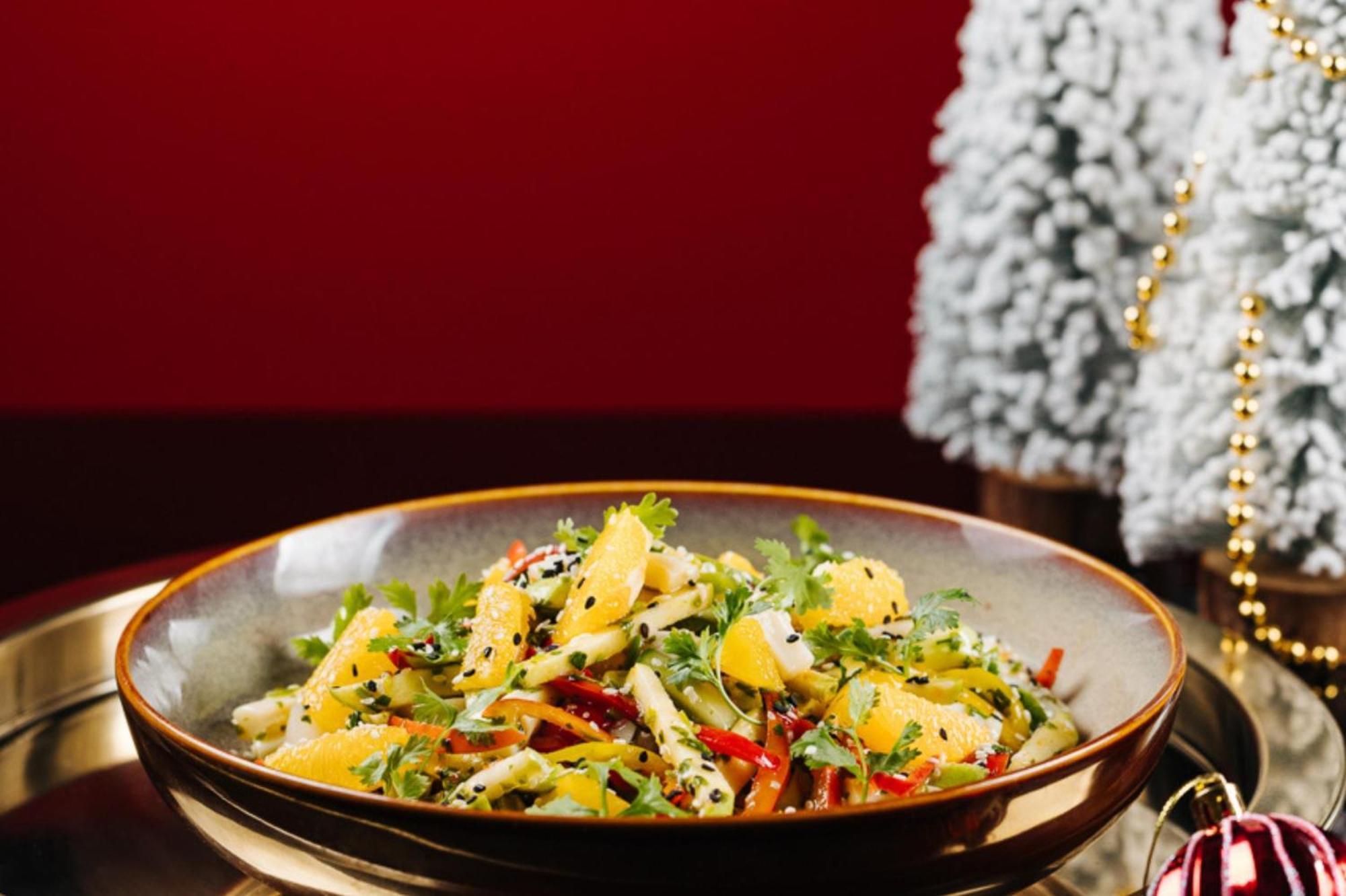 Crowne Plaza Dubai Marina By Ihg Hotel Luaran gambar Chinese chicken salad